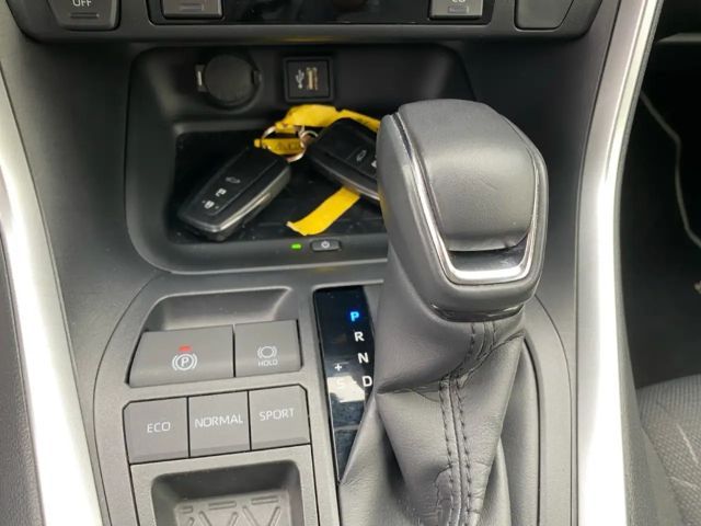 Toyota RAV4 4x2 Hybride Team D