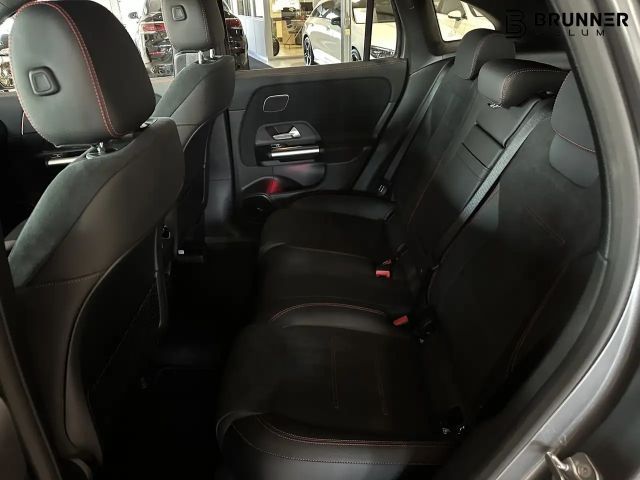 Mercedes-Benz EQA 350 4MATIC AMG Line