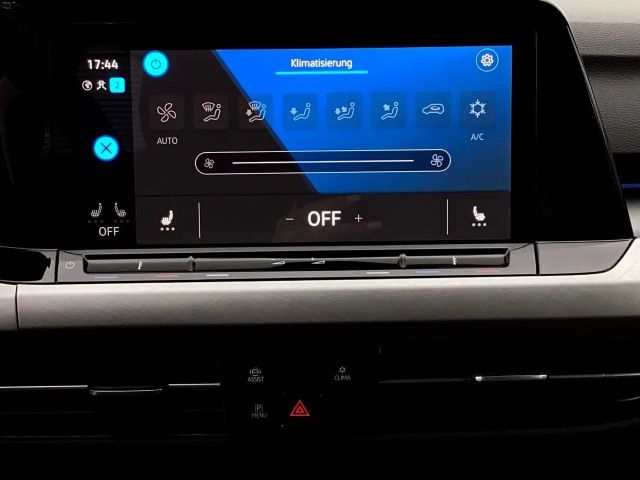 Volkswagen Golf 1.5 TSI DSG Life Variant