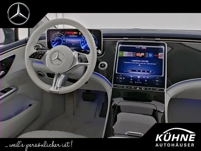 Mercedes-Benz EQE 300 Sedan