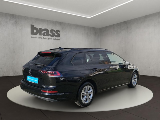 Volkswagen Golf Life Variant