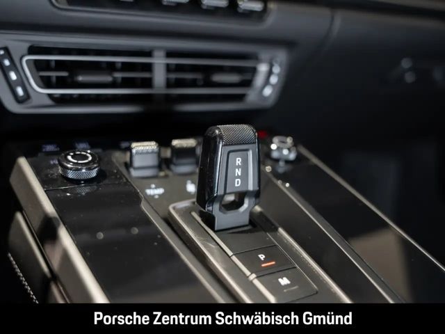 Porsche 911 992 Carrera Coupé