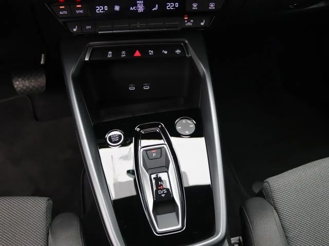 Audi A3 30 TFSI S-Line S-Tronic Sedan