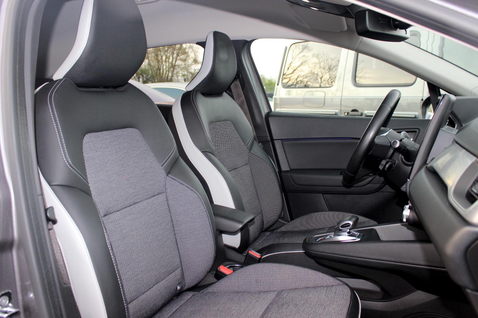 Renault Captur Bose E-Tech Intens