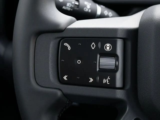 Land Rover Defender 110 Dynamic SE