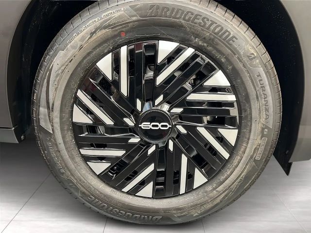 Fiat 600e Elektro RED