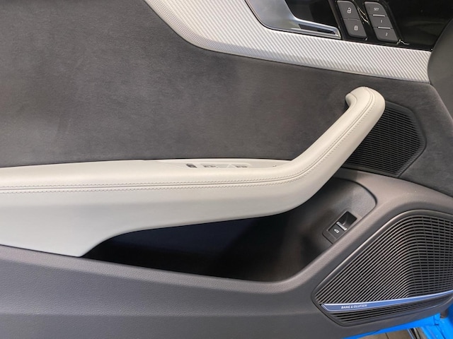 Audi RS4 Avant Quattro