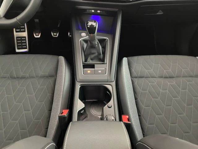 Volkswagen Golf 1.5 TSI