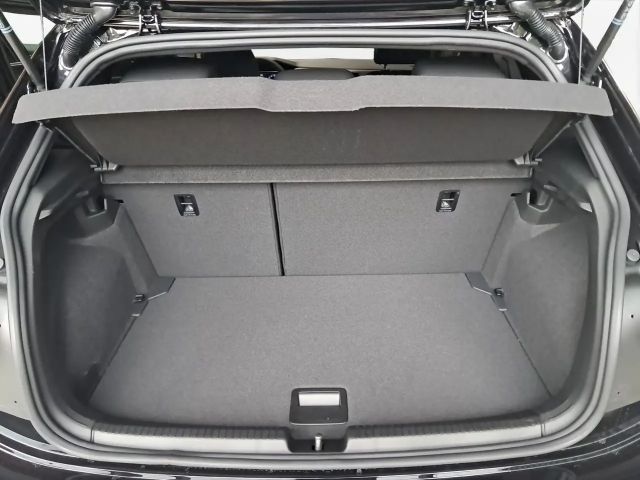 Volkswagen Polo DSG IQ.Drive R-Line