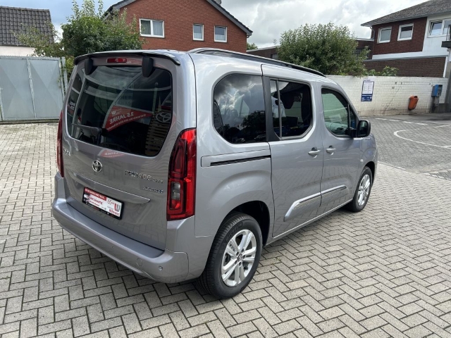 Toyota Proace City EV City Team D