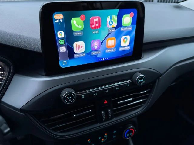 Ford Focus Cool & Connect Wagon