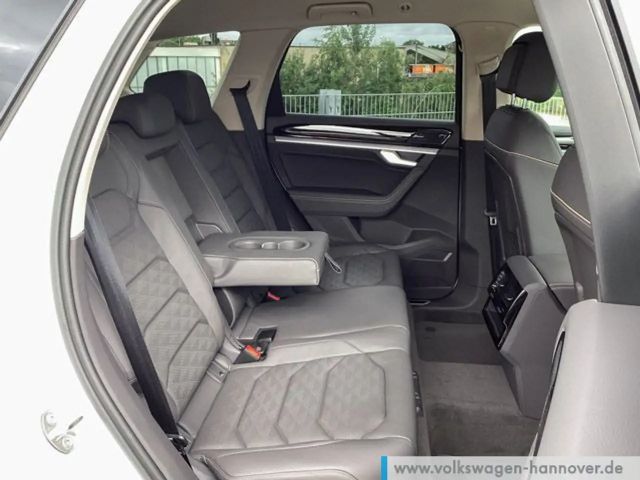 Volkswagen Touareg 4Motion R-Line