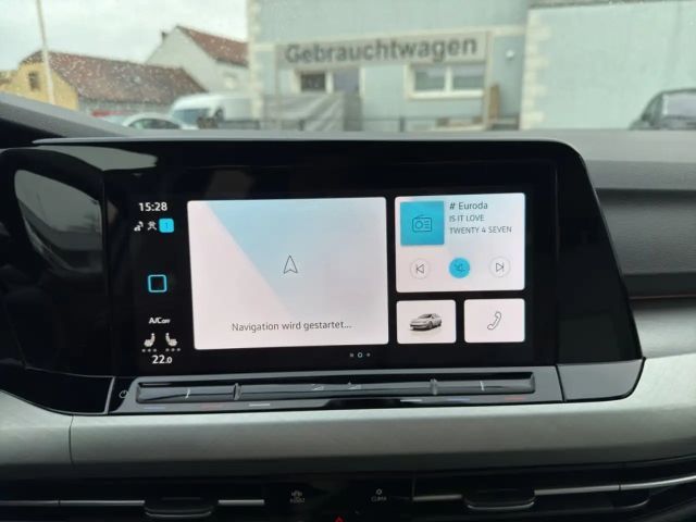 Volkswagen Golf Life Variant