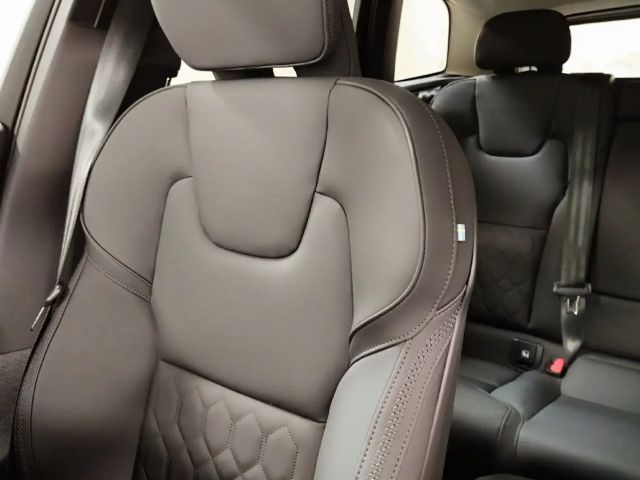 Volvo XC60 AWD Dark Plus T6