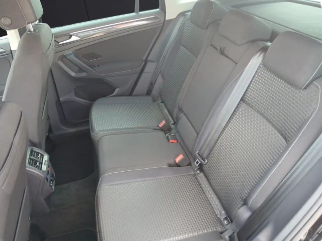 Volkswagen Tiguan TDI United MatrixLED HuD 360° Kamera Keyless AC...