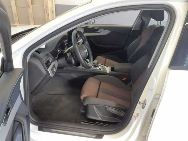 Audi A4 40 TDI Avant Quattro S-Tronic
