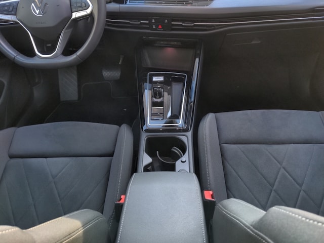 Volkswagen Golf 2.0 TSI DSG Golf VIII Style