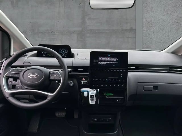 Hyundai Staria Prime