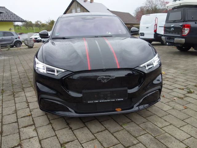 Ford Mustang Mach-E AWD