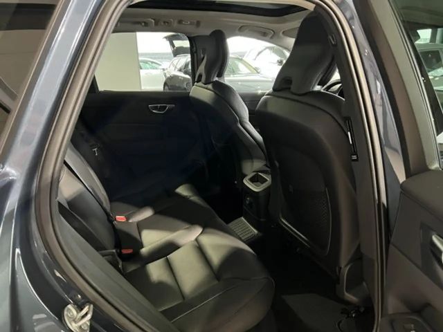 Volvo XC60 AWD Dark Plus Recharge T6