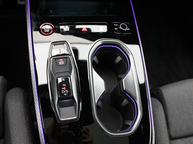 Audi A6 Avant Quattro S-Tronic