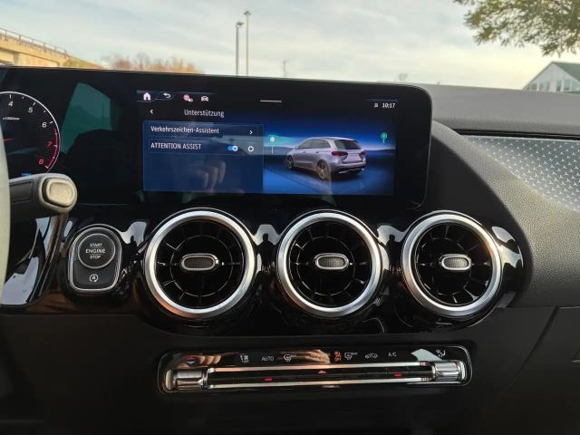 Mercedes-Benz B 180 Progressive Sedan