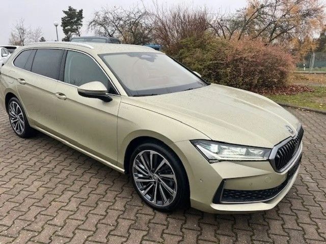 Skoda Superb 2.0 TDI Combi Laurin & Klement