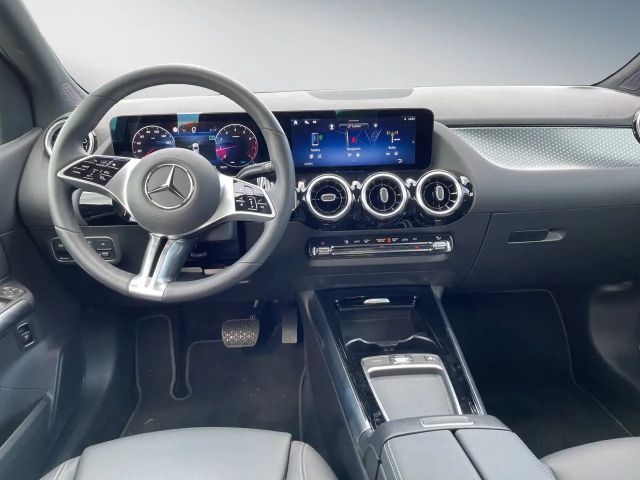 Mercedes-Benz B 200 Progressive