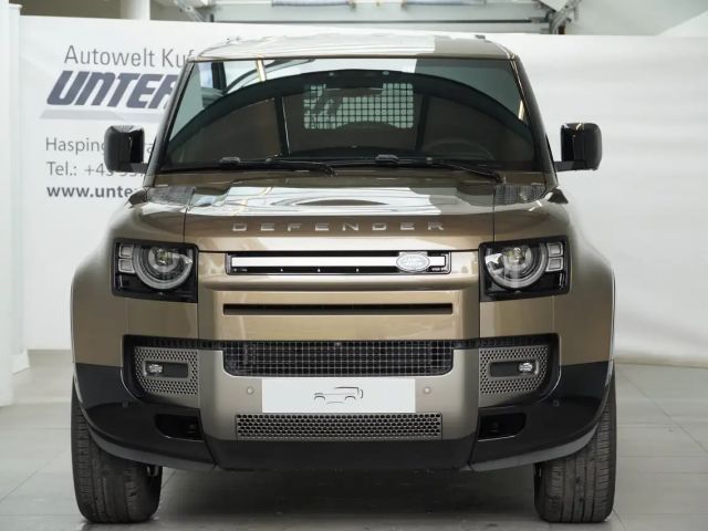 Land Rover Defender 3.0 Dynamic SE