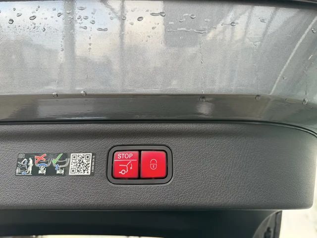 Mercedes-Benz EQE SUV 300