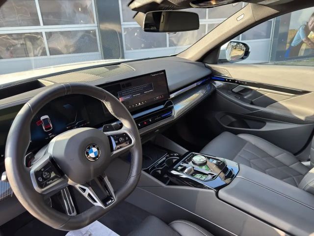 BMW 540 540d M-Sport Sedan xDrive