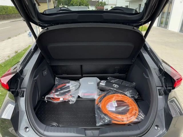 Toyota C-HR Lounge Plug-in