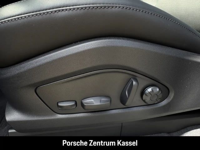 Porsche Macan 4