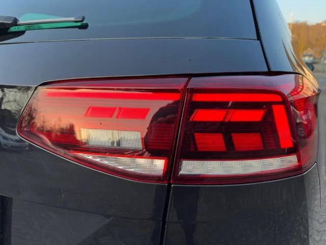 Volkswagen Passat 1.5 TSI Business DSG Variant