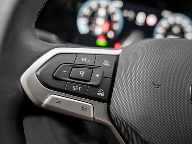 Volkswagen Golf 1.5 eTSI Golf VIII