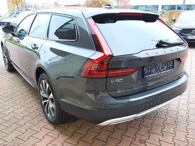 Volvo V90 Cross Country AWD Plus