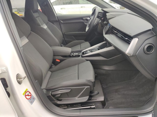 Audi A3 30 TFSI S-Tronic Sportback