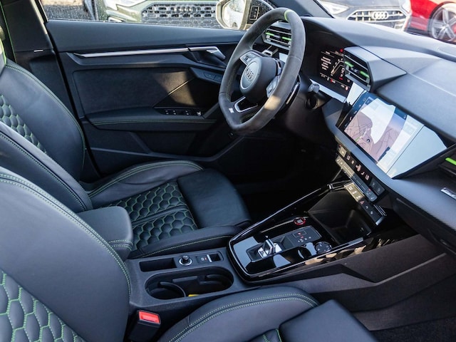 Audi RS3 Quattro S-Tronic Sedan