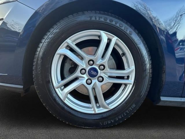 Ford Focus Cool & Connect EcoBoost