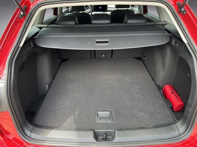 Volkswagen Golf Life Variant