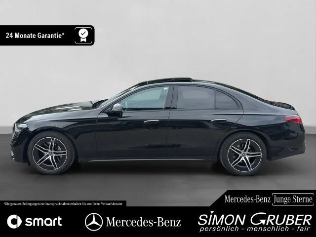 Mercedes-Benz E 220 AMG Line E 220 d Sedan