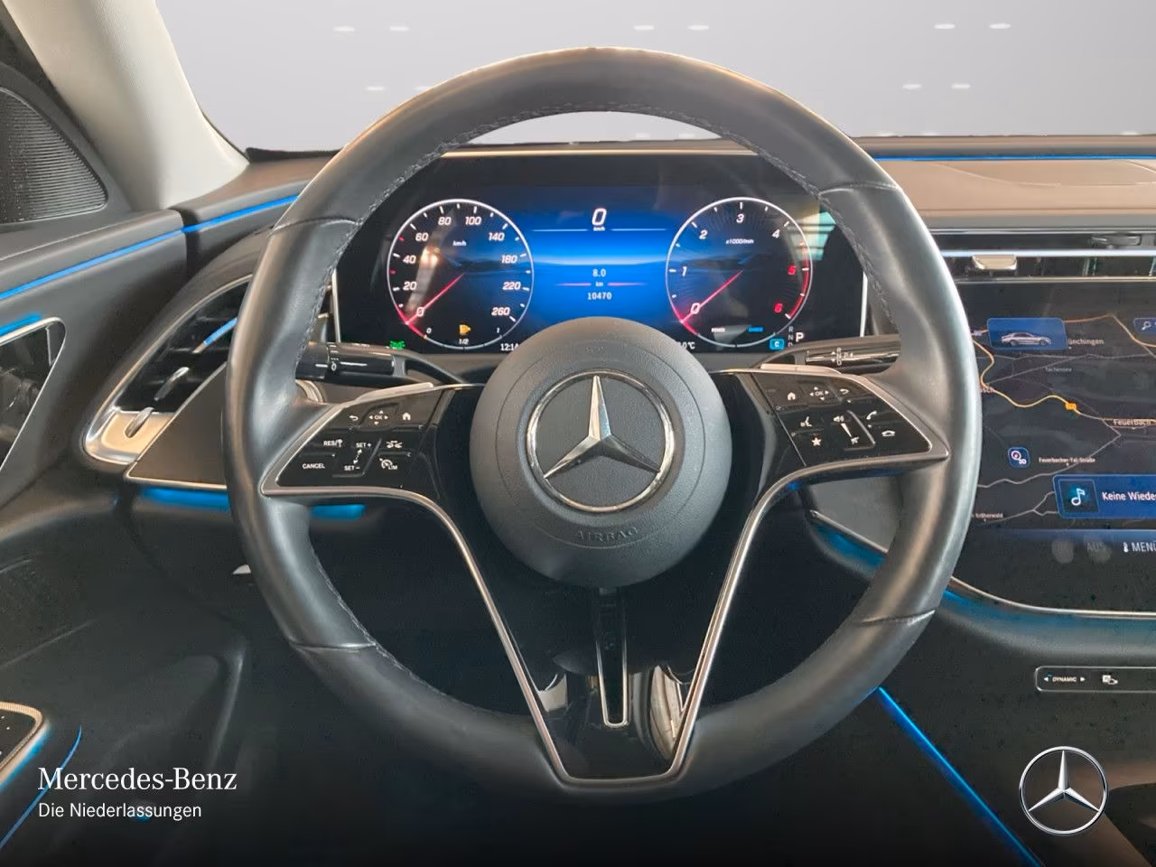 Mercedes-Benz E 220 AVANTGARDE E 220 d Sedan