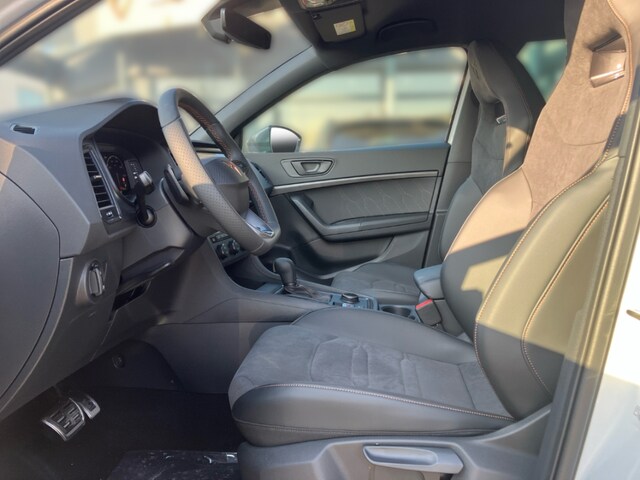 Cupra Ateca LED Navi Keyless Parklenkass. Rückfahrkam. AHK-klappbar El. Heckklappe PDCv+h