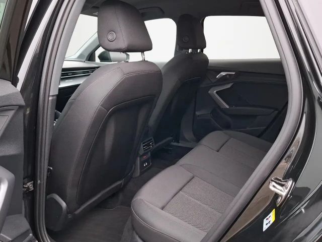 Audi A3 30 TFSI Sedan Sportback