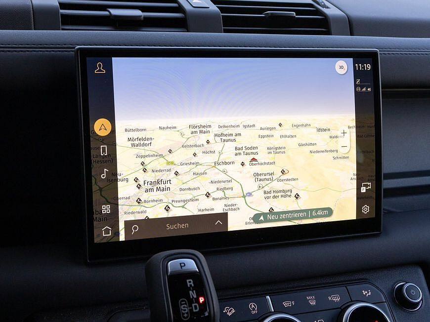 Land Rover Defender 110 Dynamic SE