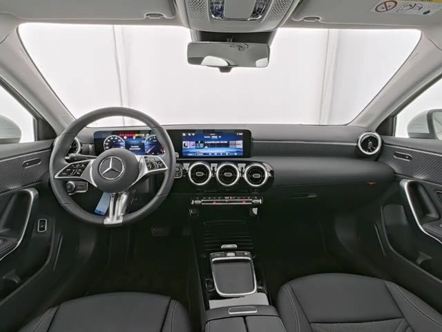 Mercedes-Benz A 200 Progressive