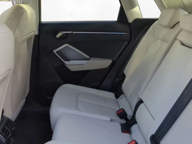 Audi Q3 35 TFSI S-Tronic