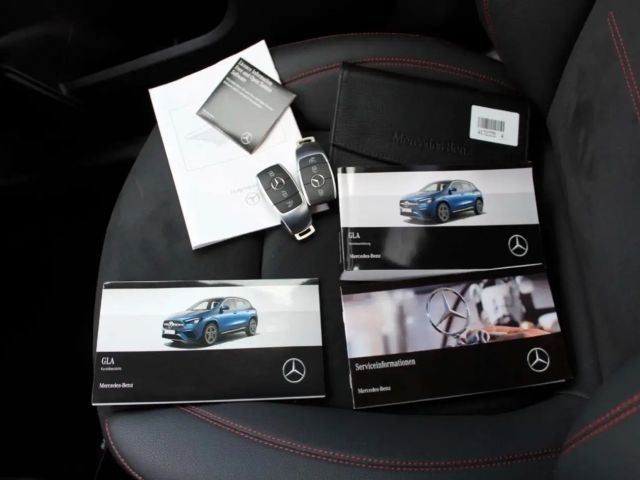 Mercedes-Benz GLA 200 AMG Line