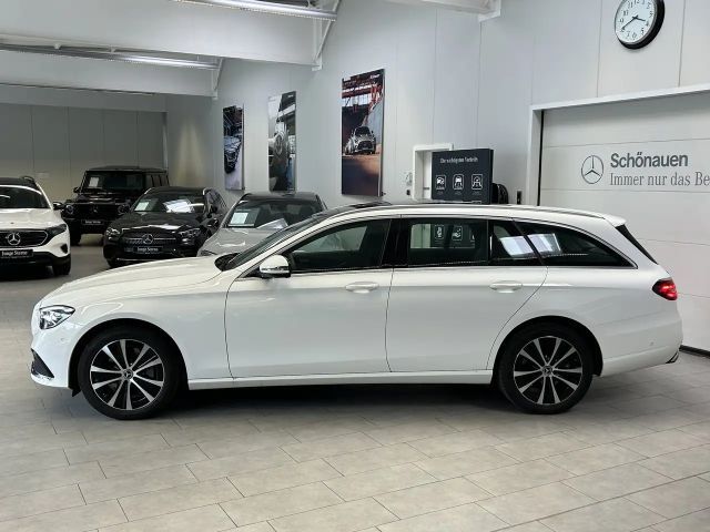 Mercedes-Benz E 300 E 300 e Estate