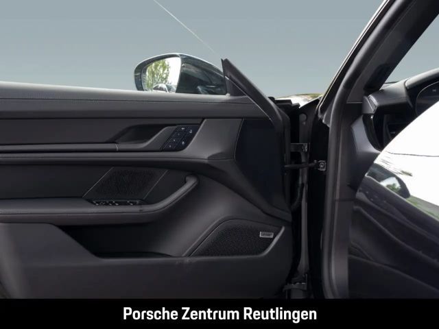 Porsche Taycan 4S Cross Turismo